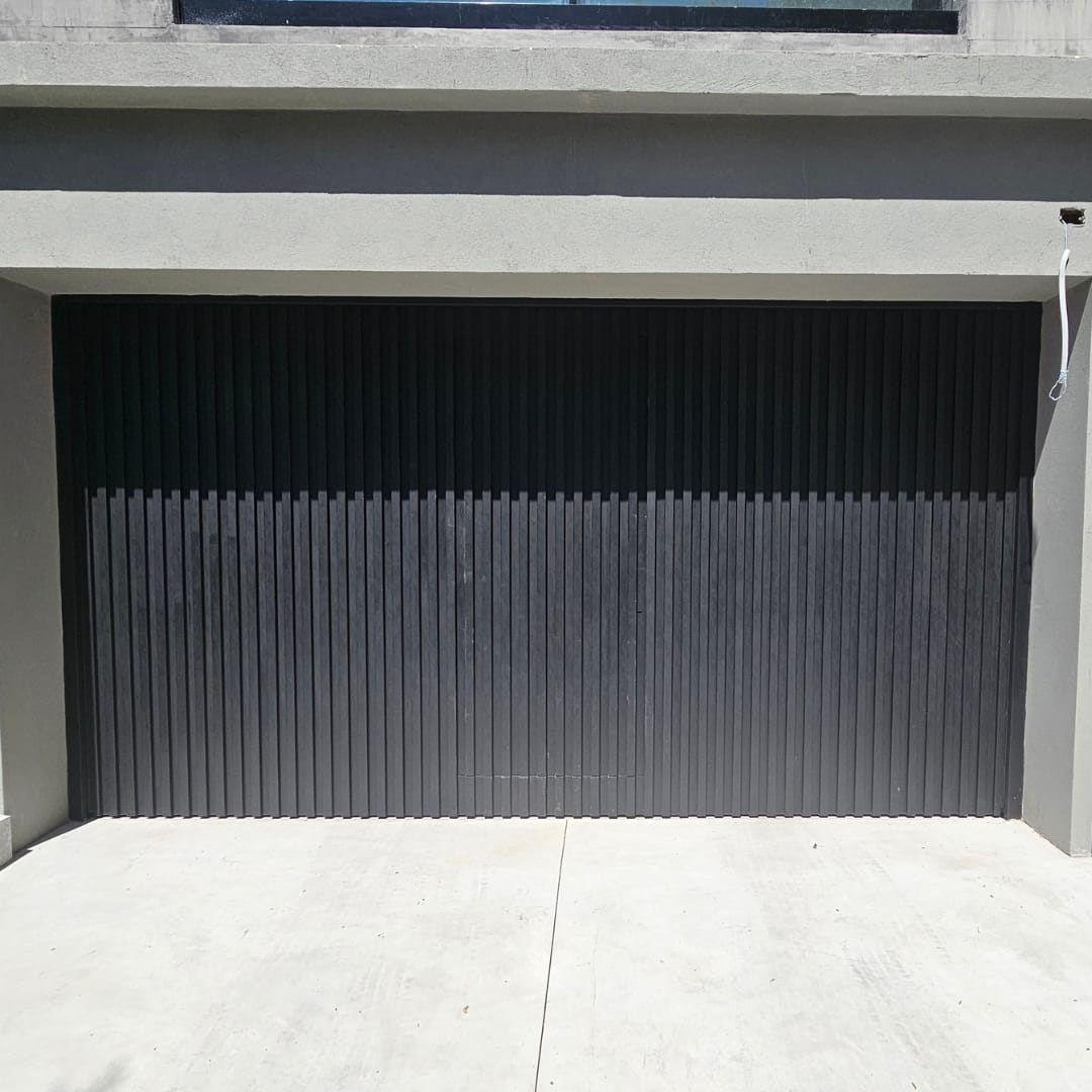 Portón levadizo contrapesado