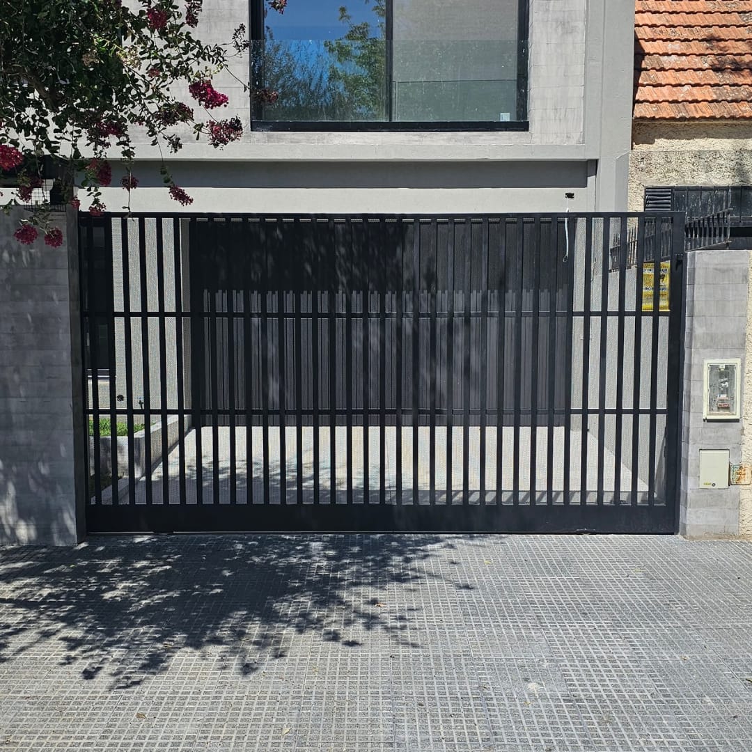 Portón automático corredizo