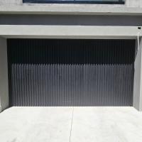 Miniatura Portón levadizo contrapesado